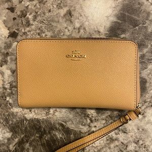 Coach Medium ID Zip Wallet Taupe